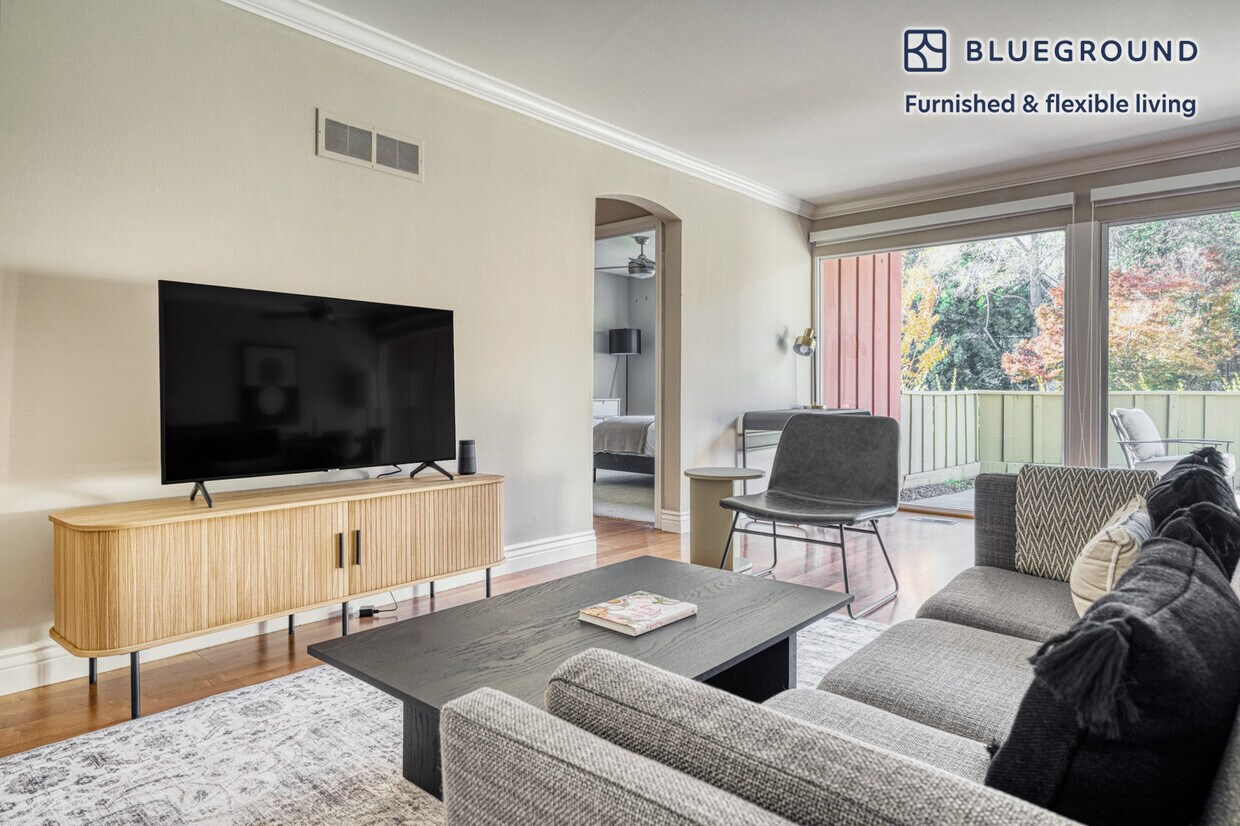 Foto principal - 347 Massol Ave