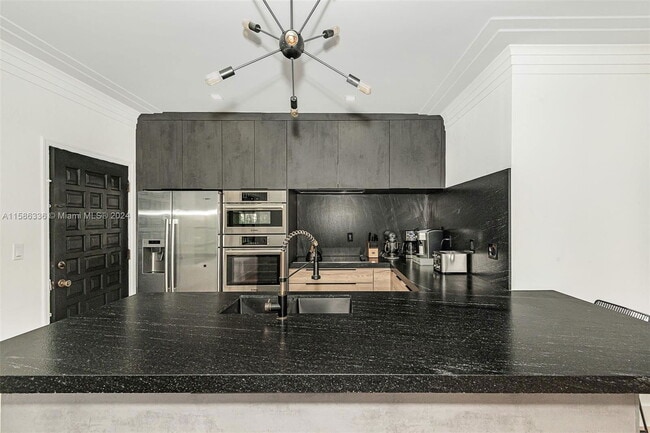 Foto del edificio - Fairway Drive, Miami Beach, FL 33141 - 3 B...