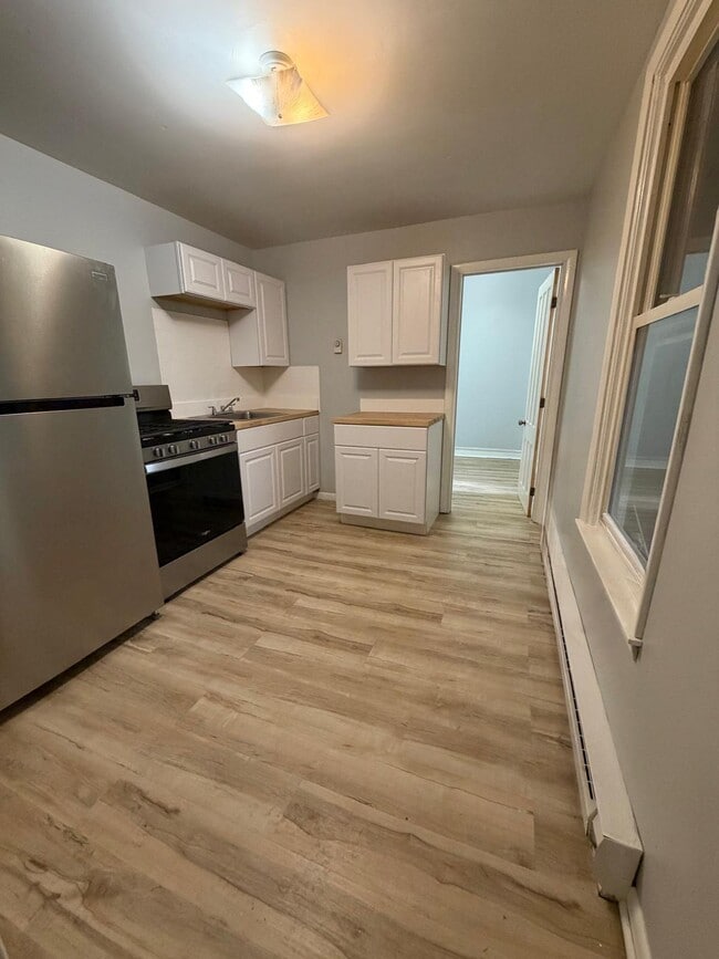 Foto del edificio - 20 Marvin Ave