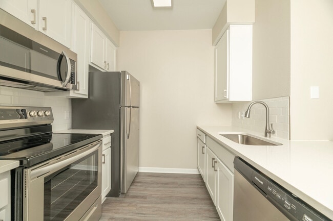 Building Photo - 2800 Tranquility