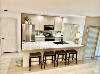 Building Photo - 9124 Sun Terrace Cir