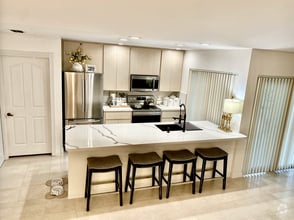 Building Photo - 9124 Sun Terrace Cir