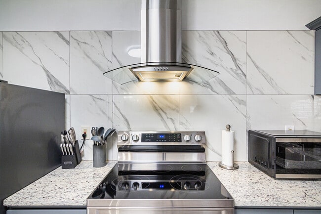 Foto del edificio - 6400 Edgemere Blvd