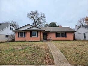 Building Photo - 2012 Ebbtide Ln