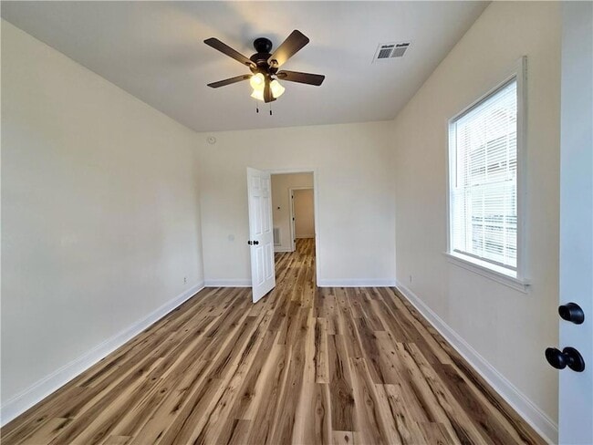 Foto del edificio - 1624 N Miro St