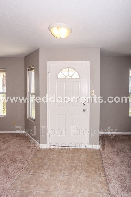 Building Photo - 15448 Gallow Ln