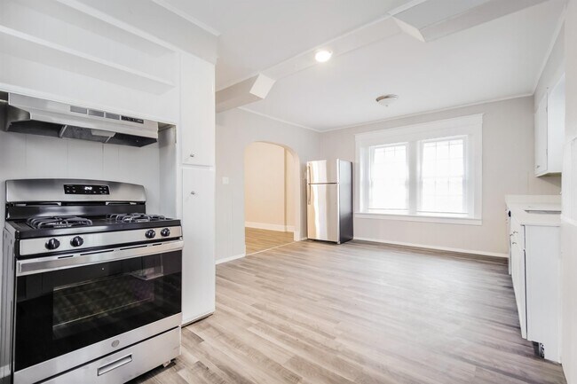 Building Photo - 196 Butler Ct