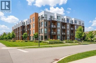 Building Photo - 210 Sabina Dr