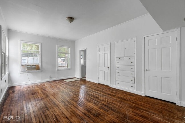 Building Photo - 217 Boulevard Pl