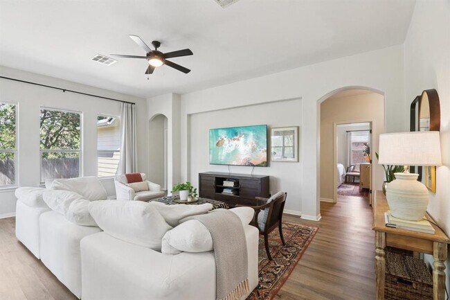 Foto del edificio - 7117 Cromarty Ln