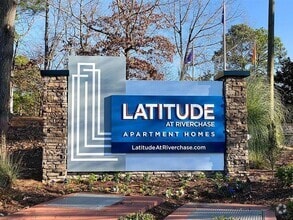 Building Photo - Latitude at Riverchase