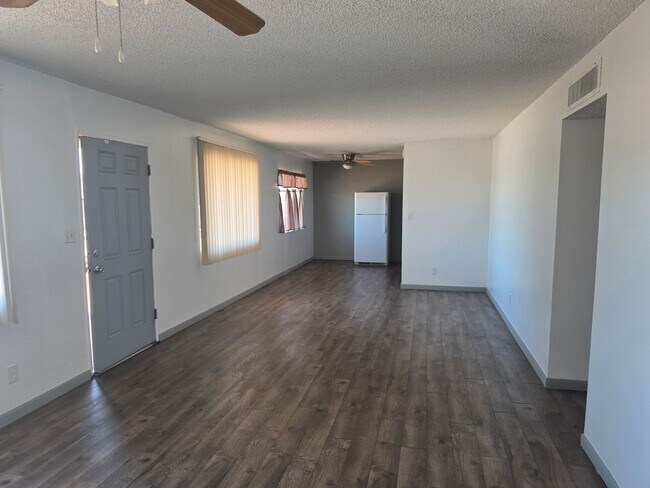 Foto del edificio - Newly Remodeled 3 Bedroom House in Bullhead