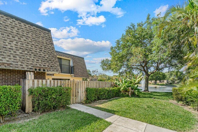 Foto del edificio - 2929 SW 22nd Cir