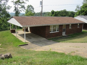 Building Photo - 3258 8th St