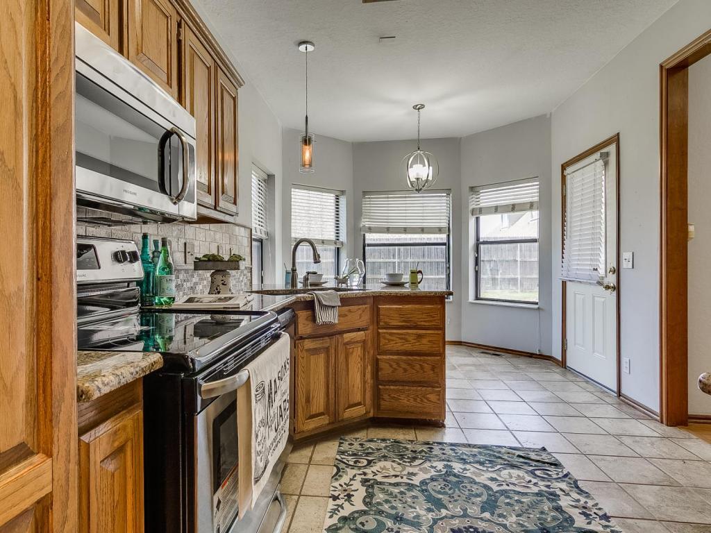Foto del edificio - 18513 Chestnut Oak Dr