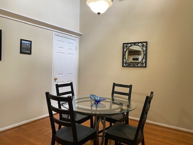 Foto del edificio - 57 April Vlg