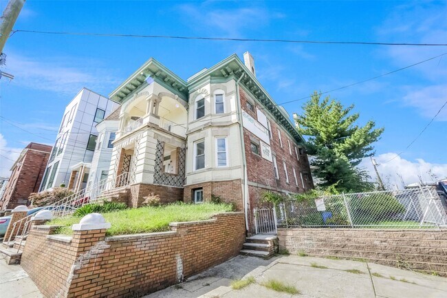 Foto del edificio - 3311 Pleasant Ave