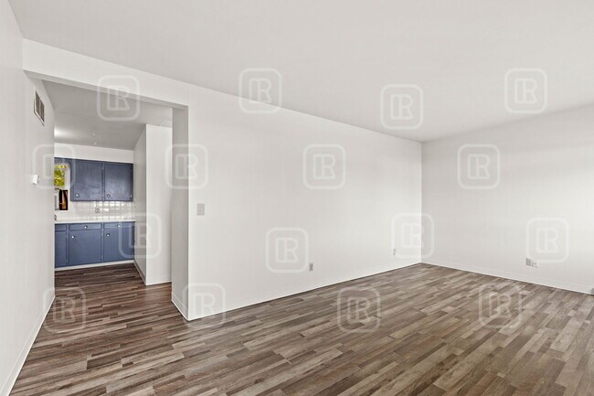 Foto del edificio - 8314 E Broadway Ave