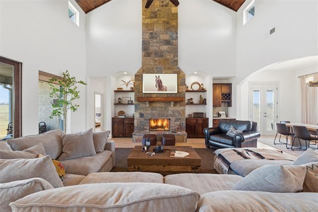 Foto del edificio - 570 S Point Ct