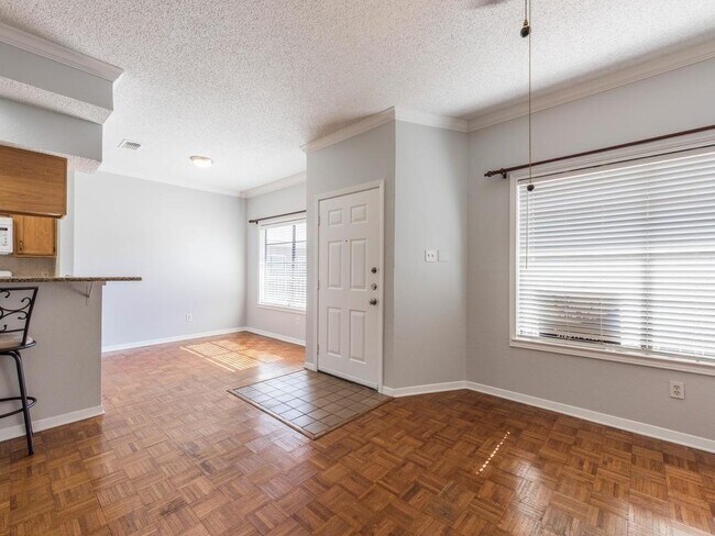 Foto del edificio - 915 W 23rd St