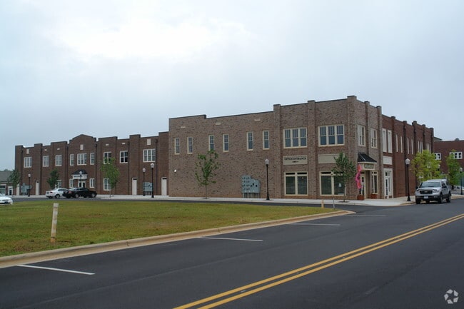 Building Photo - The Commons at City Center