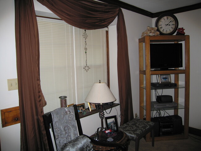 Foto del edificio - 710 Kanawha Blvd W