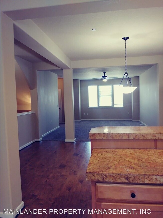 Foto del edificio - 3 br, 2.5 bath House - 9978 SE OLD TOWN CT