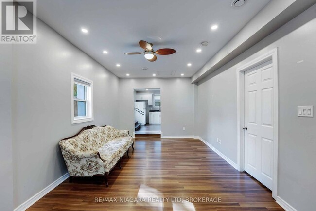 Building Photo - 2971 Portage Rd