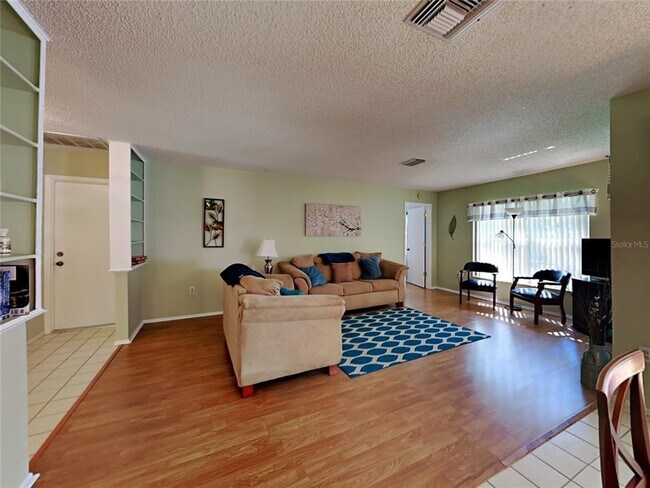 Building Photo - 2280 Danwood Dr