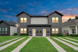 Building Photo - 8316 Corinth St