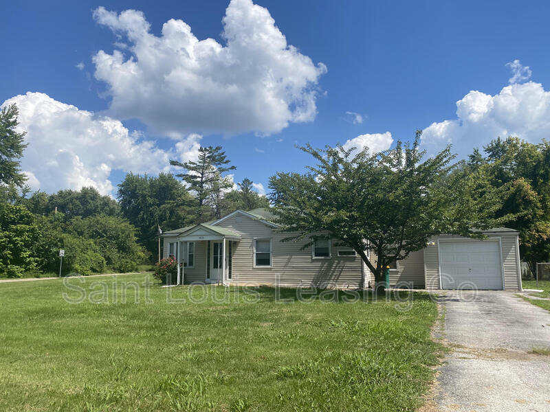 11820 Larimore Rd, Spanish Lake, MO 63138 House Rental in Spanish