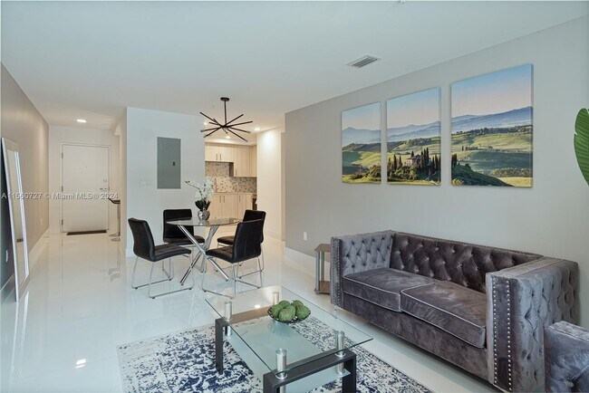 Foto del edificio - 10950 NW 82nd St