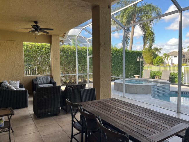 Building Photo - 20252 Ocean Key Dr