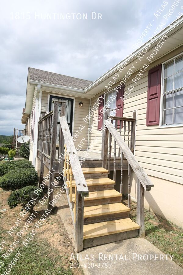 Foto del edificio - 1815 Huntington Dr