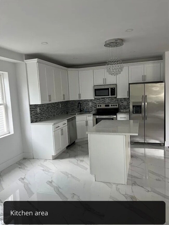 Building Photo - 314 S 9th Ave