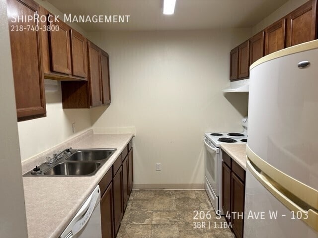 Foto del edificio - Marlin Manor 103