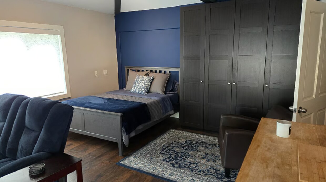 Foto principal - 10224 Aviary Dr