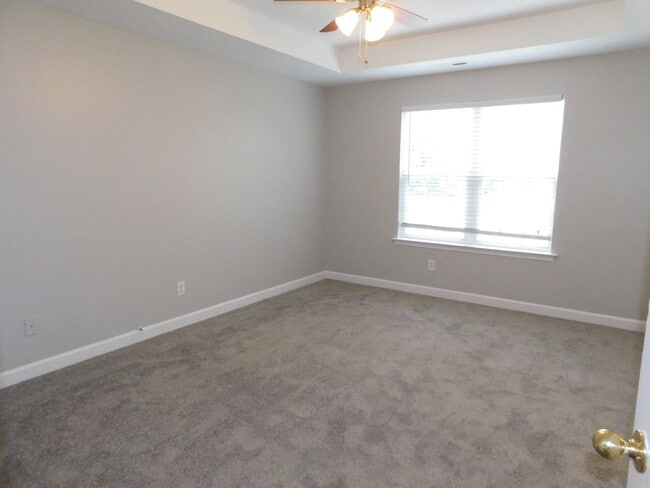 Foto del edificio - 3 bedroom 2.5 bath single family home