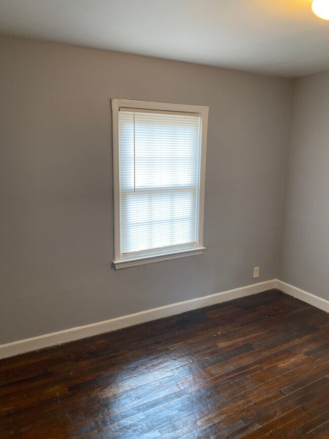 Foto del edificio - Cozy 2-Bedroom 1-Bath in Charlotte