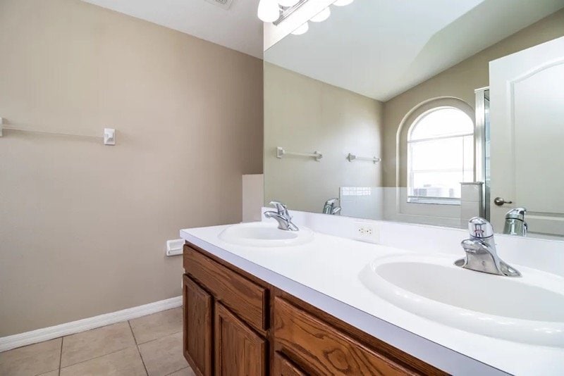 Photo - 219 Smokey Hill Ave (Ruskin, FL)