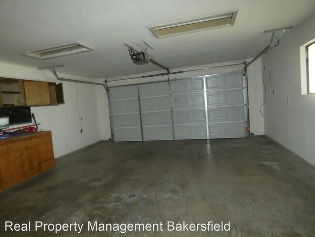 Building Photo - 3 br, 2 bath House - 4401 Milo Ave