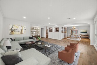 Building Photo - 5039 Shadowridge Dr