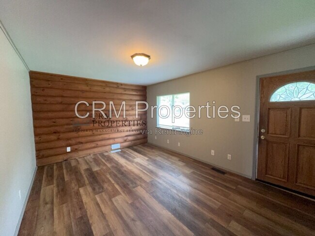 Foto del edificio - 212 Southlea Dr