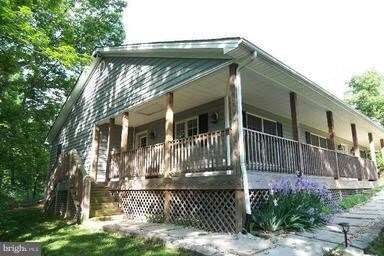 Building Photo - 545 Deer Run Dr