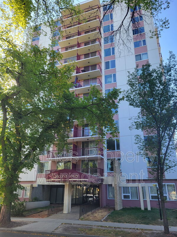 Primary Photo - 11007-11083 83 Ave NW