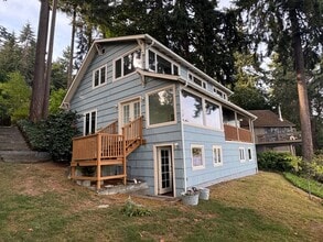Building Photo - 23214 Vashon Hwy SW