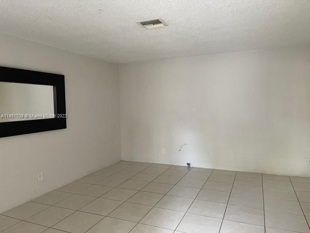 Building Photo - 5602 Taft St