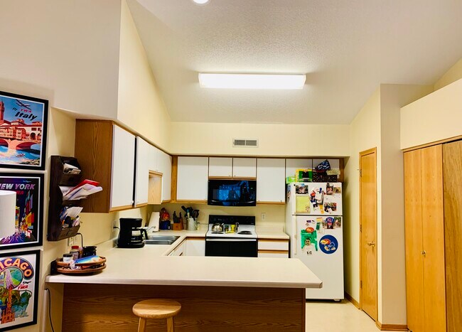 Foto del edificio - 2270 Holiday Rd # 511