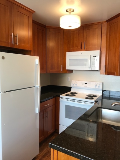Unit #6-Jr. one bed - 1296 Laurel St