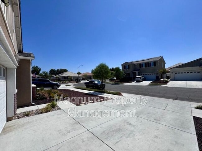 Building Photo - 27082 Nolana Wy